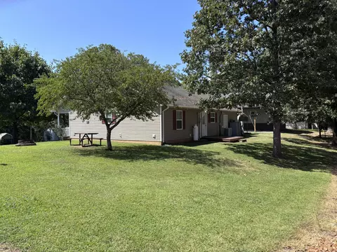 Exterior - 108 Gullview Dr, Murray, KY 42071 photo 6 of 13