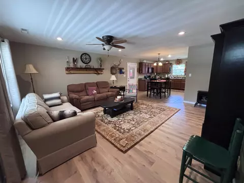 Living - 108 Gullview Dr, Murray, KY 42071 photo 1 of 2