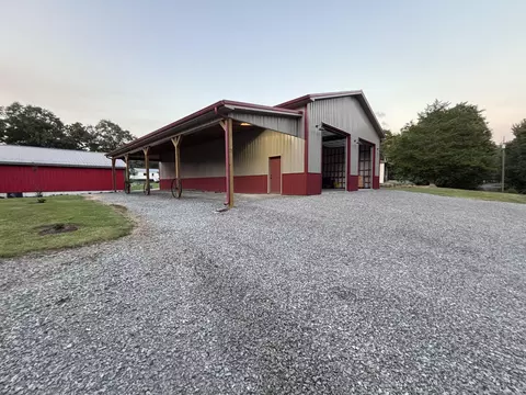 Exterior - 108 Gullview Dr, Murray, KY 42071 photo 2 of 13