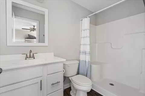 Bath - 4023 Ruby Rose Rd, Richmond, KY 40475 photo 2 of 3