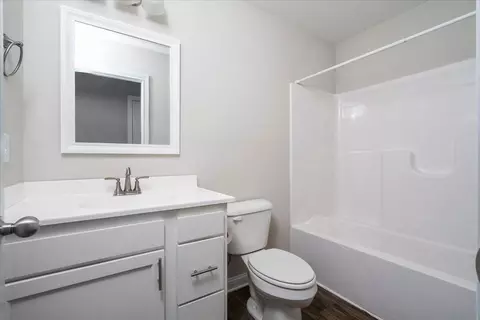 Bath - 4023 Ruby Rose Rd, Richmond, KY 40475 photo 3 of 3