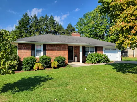 Exterior - 518 Dare Dr, Mount Sterling, KY 40353 photo 3 of 8