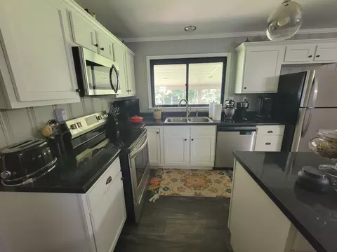 Kitchen - 518 Dare Dr, Mount Sterling, KY 40353 photo 5 of 6