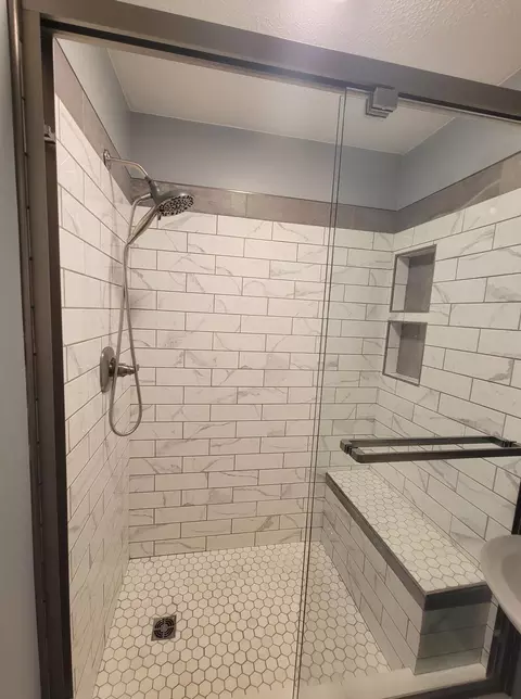 Bath - 518 Dare Dr, Mount Sterling, KY 40353 photo 6 of 6