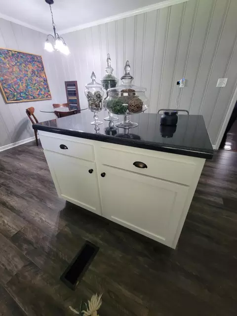 Kitchen - 518 Dare Dr, Mount Sterling, KY 40353 photo 6 of 6