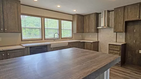 Kitchen - 112 Mckenzie Branch Rd, Flatgap, KY 41219 photo 2 of 3