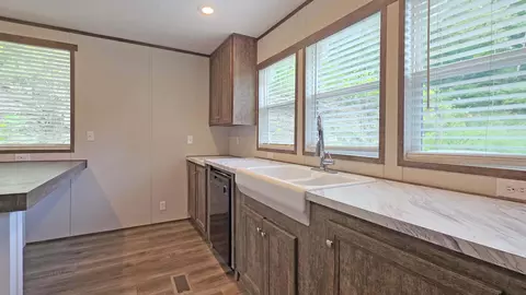 Kitchen - 112 Mckenzie Branch Rd, Flatgap, KY 41219 photo 3 of 3