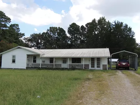 9543 State Route 121 N, Farmington, KY 42040