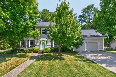 3004 Island Dr, Lexington, KY 40502
