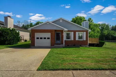 247 Hollyberry Dr, Frankfort, KY 40601