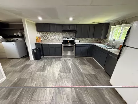 Kitchen - 126 Feds Creek Dicks Frk, Fedscreek, KY 41524 photo 1 of 2