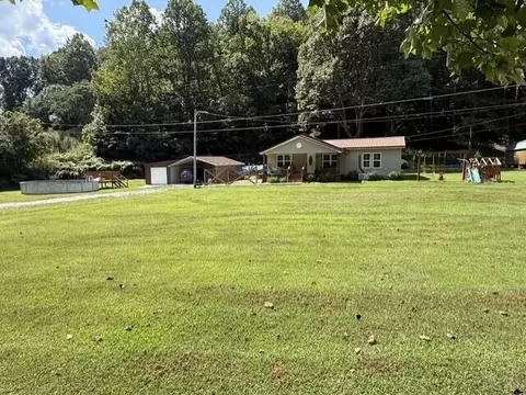 Exterior - 126 Feds Creek Dicks Frk, Fedscreek, KY 41524 photo 5 of 11