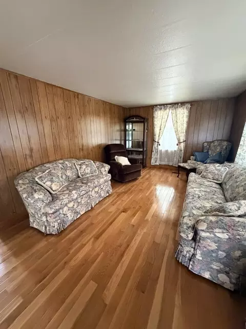 Living - 107 Ross Br, Flatgap, KY 41219 photo 2 of 2