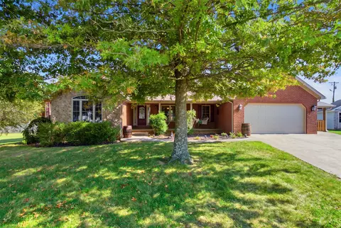 5109 Pebble Beach Ct, Lawrenceburg, KY 40342