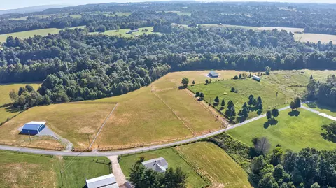 1894 Tick Ridge Rd, Waynesburg, KY 40489