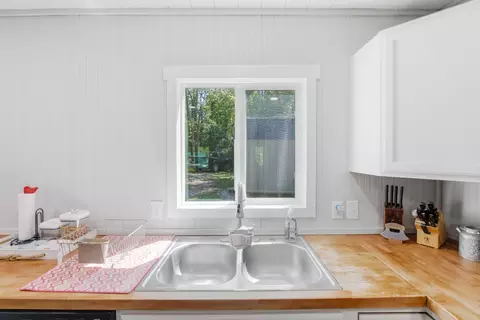 Kitchen - 556 Cedar Lk, Ewing, KY 41039 photo 5 of 5