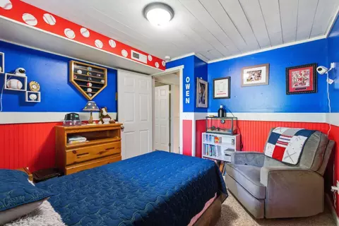 Bedroom - 556 Cedar Lk, Ewing, KY 41039 photo 6 of 6