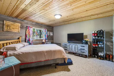 Bedroom - 556 Cedar Lk, Ewing, KY 41039 photo 1 of 6
