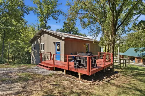 Exterior - 556 Cedar Lk, Ewing, KY 41039 photo 4 of 11