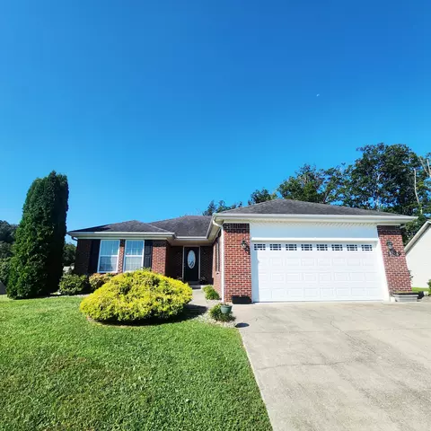 Exterior - 1029 Eagle Point Dr, Berea, KY 40403 photo 11 of 11