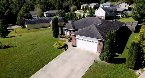 View/Area - 1029 Eagle Point Dr, Berea, KY 40403 photo 1 of 6