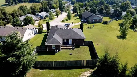 View/Area - 1029 Eagle Point Dr, Berea, KY 40403 photo 2 of 6