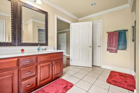 Bath - 91 Earl Angel Rd, Corbin, KY 40701 photo 2 of 3