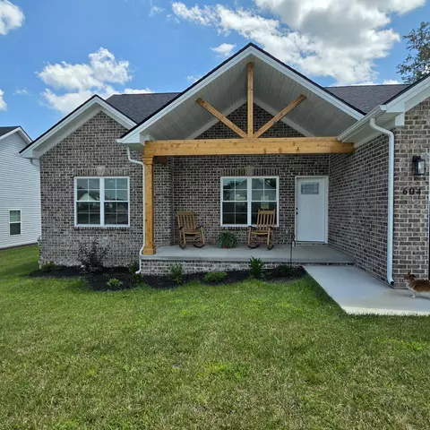 604 Cripple Creek Cir, Nicholasville, KY 40356