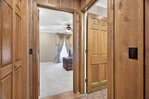 Entry Way - 1002 County Cork Dr, Murray, KY 42071 photo 3 of 8
