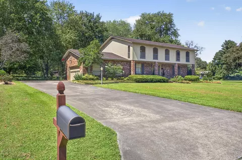 Exterior - 1002 County Cork Dr, Murray, KY 42071 photo 11 of 15