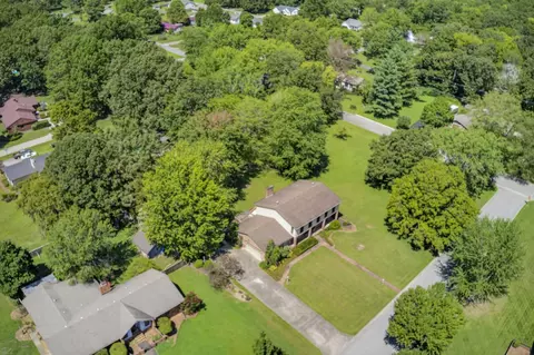 View/Area - 1002 County Cork Dr, Murray, KY 42071 photo 1 of 3