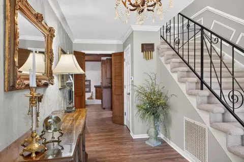 Entry Way - 1002 County Cork Dr, Murray, KY 42071 photo 1 of 8