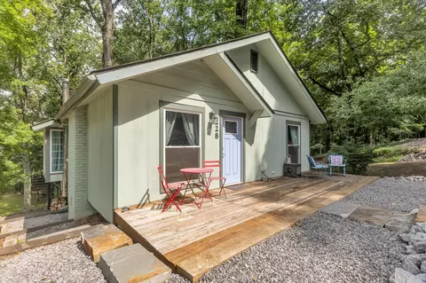 228 Apache Trl, Cadiz, KY 42211