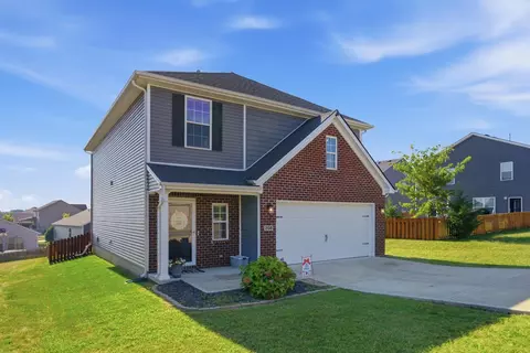 Exterior - 208 Sinclair Ct, Georgetown, KY 40324 photo 3 of 8