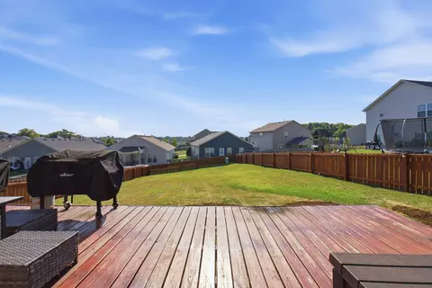 Exterior - 208 Sinclair Ct, Georgetown, KY 40324 photo 6 of 8