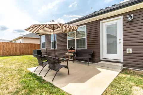 Exterior - 549 Sapphire Dr, Berea, KY 40403 photo 4 of 8