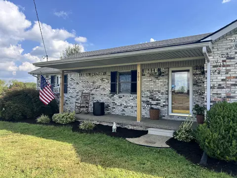 Exterior - 761 Texas Loop Rd, Springfield, KY 40069 photo 6 of 16