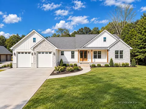 104 Whistling Straits Dr, Somerset, KY 42501