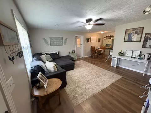 Living - 1895 Caudill Rd, Stanton, KY 40380 photo 1 of 3