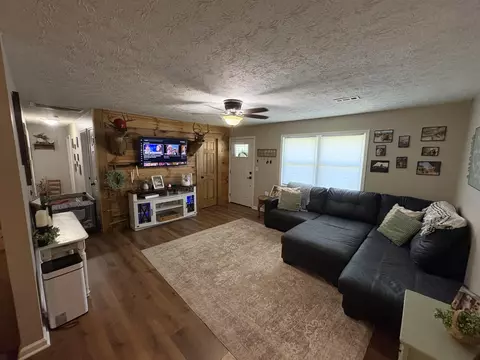 Living - 1895 Caudill Rd, Stanton, KY 40380 photo 3 of 3