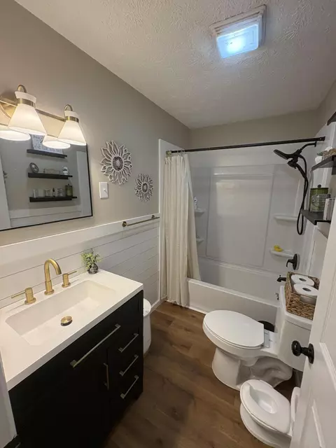 Bath - 1895 Caudill Rd, Stanton, KY 40380 photo 2 of 2