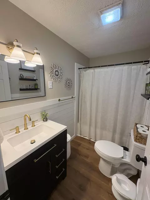 Bath - 1895 Caudill Rd, Stanton, KY 40380 photo 1 of 2