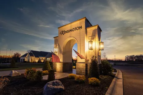 100 Kensington Pl, Nicholasville, KY 40356