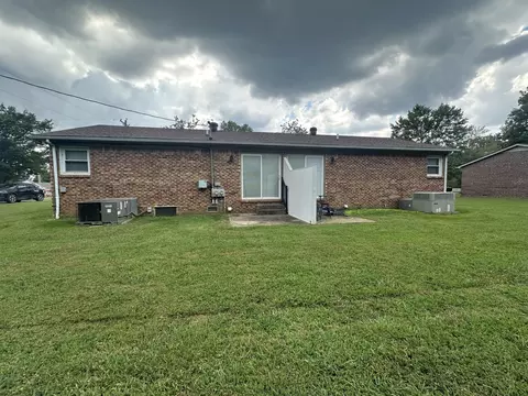 Exterior - 1308 1310 Diuguid Dr, Murray, KY 42071 photo 2 of 2