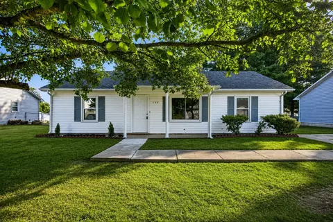105 Roark Ct, Lawrenceburg, KY 40342