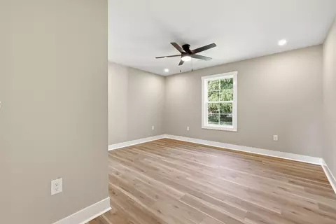 Bedroom - 409 N 18th St, Murray, KY 42071 photo 6 of 9