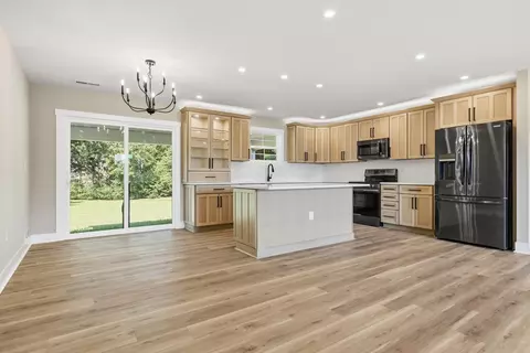 Kitchen - 409 N 18th St, Murray, KY 42071 photo 1 of 5