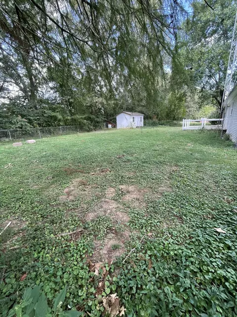 Exterior - 173 Whispering Oaks Loop, Mayfield, KY 42066 photo 6 of 7