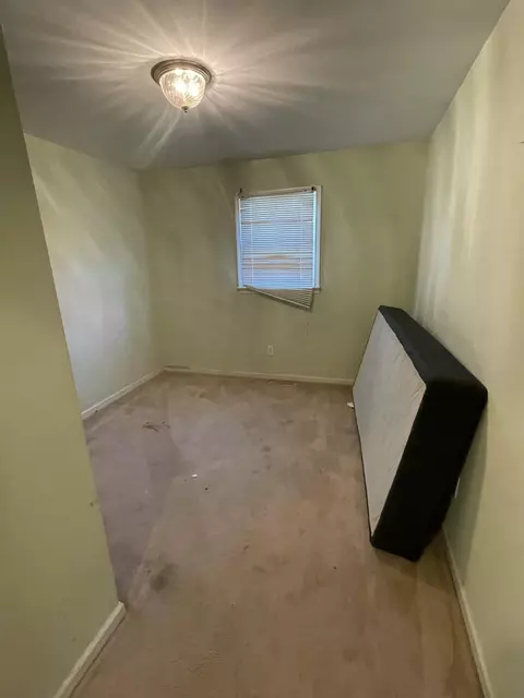 Bedroom - 173 Whispering Oaks Loop, Mayfield, KY 42066 photo 1 of 1