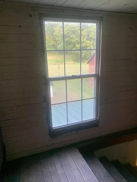 Entry Way - 1288 Old Corbin Rd, Corbin, KY 40701 photo 1 of 1